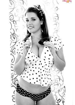 Pinupfiles Model